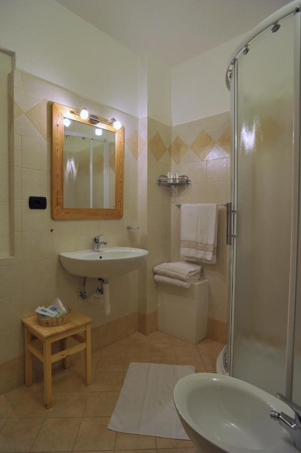 Hotel Rendez-Vous - Aymavilles Oda fotoğraf